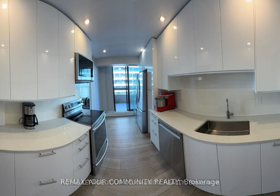 80-quebec-avenue-toronto-ontario-w12804314