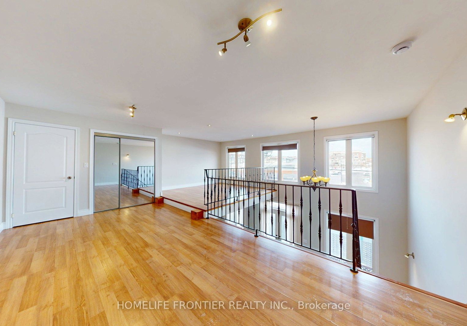 3545-lakeshore-boulevard-w-etobicoke-ontario-w12804336