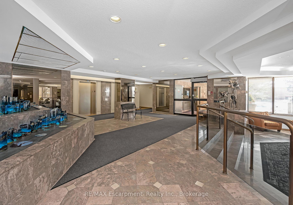20-cherrytree-drive-brampton-ontario-w12804478