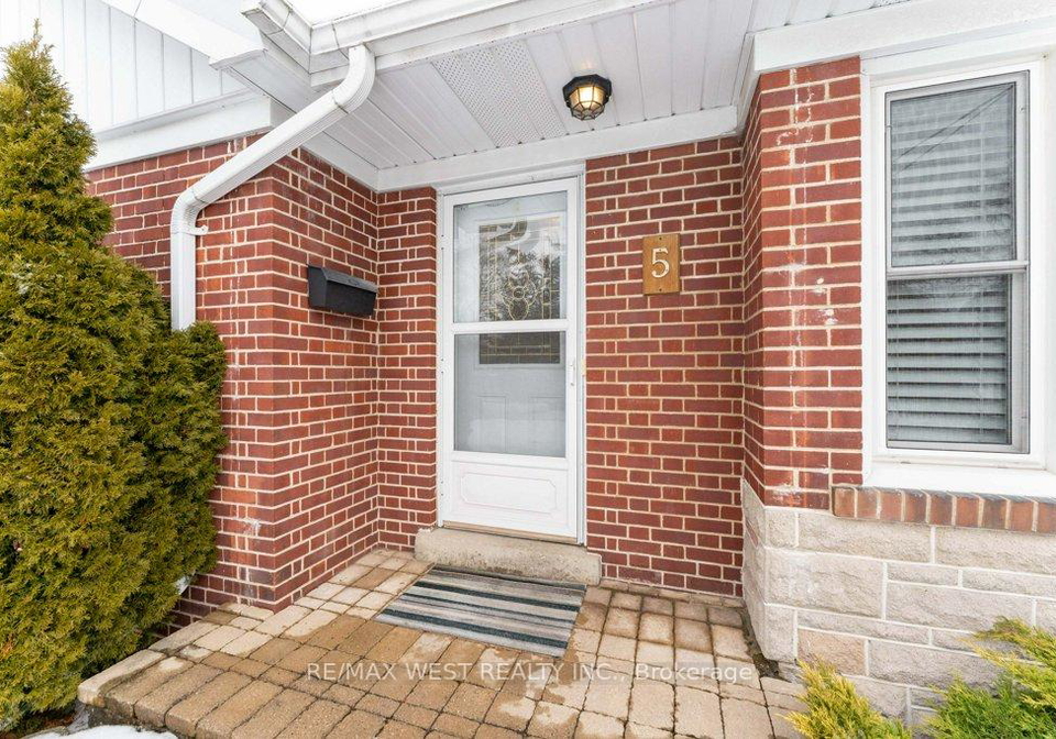 5-glenn-murray-drive-etobicoke-ontario-w12805046