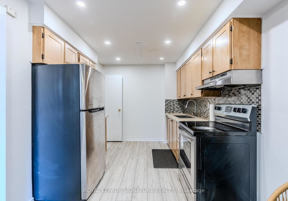 2170-bromsgrove-road-mississauga-ontario-w12806144