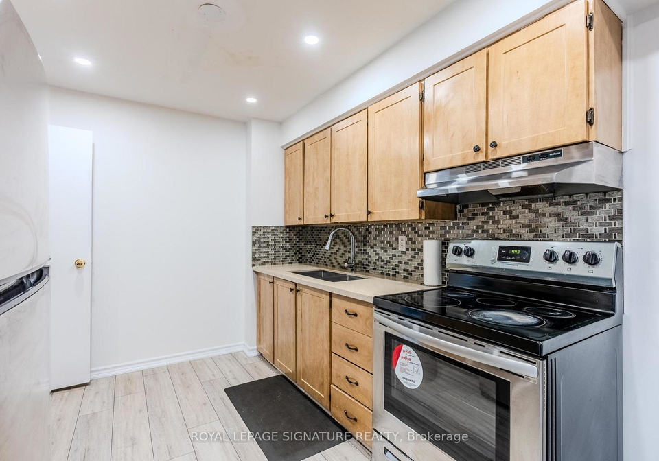 2170-bromsgrove-road-mississauga-ontario-w12806144