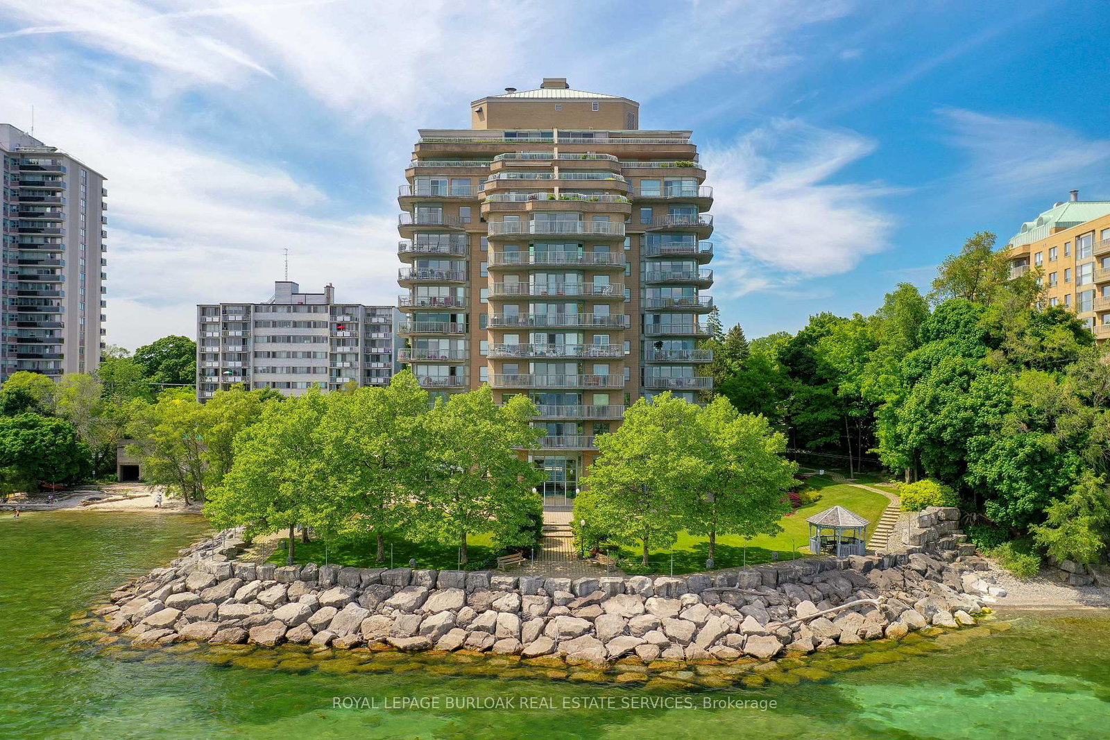2190-lakeshore-road-burlington-ontario-w12806212