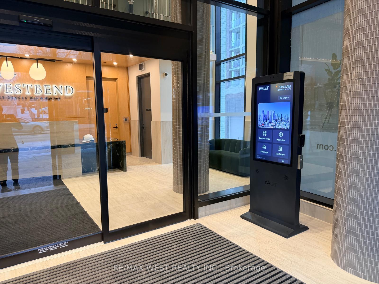 1660-bloor-street-w-toronto-ontario-w12806344