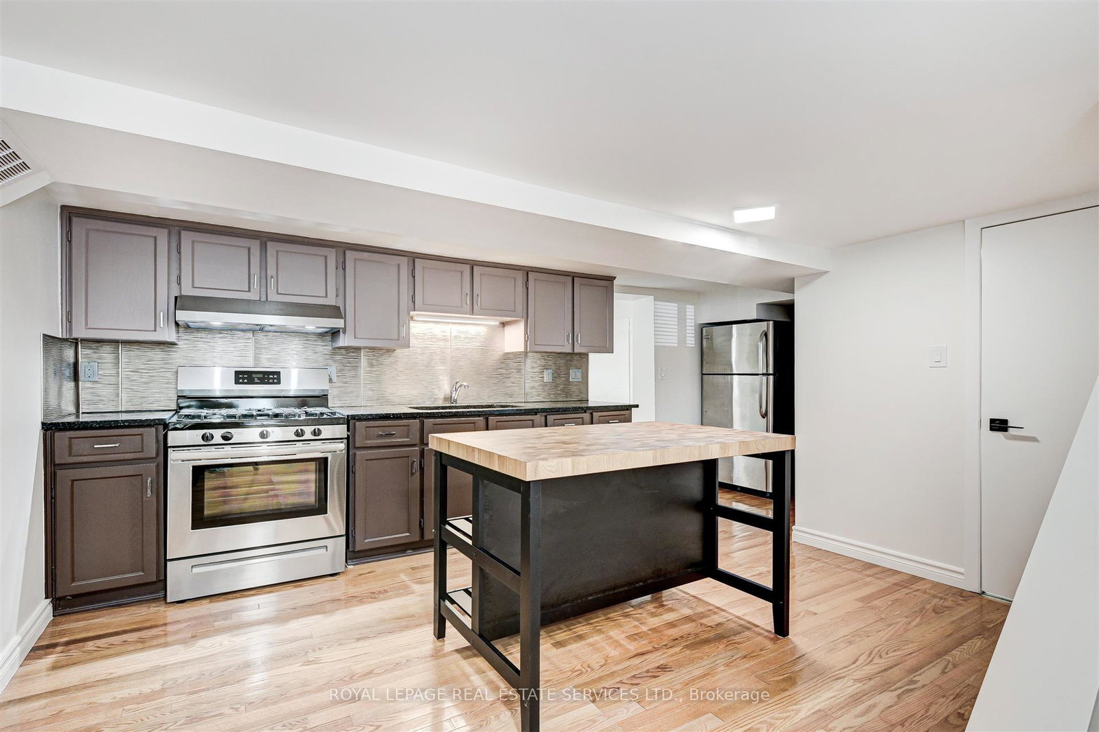 379-parkside-drive-toronto-ontario-w12806672