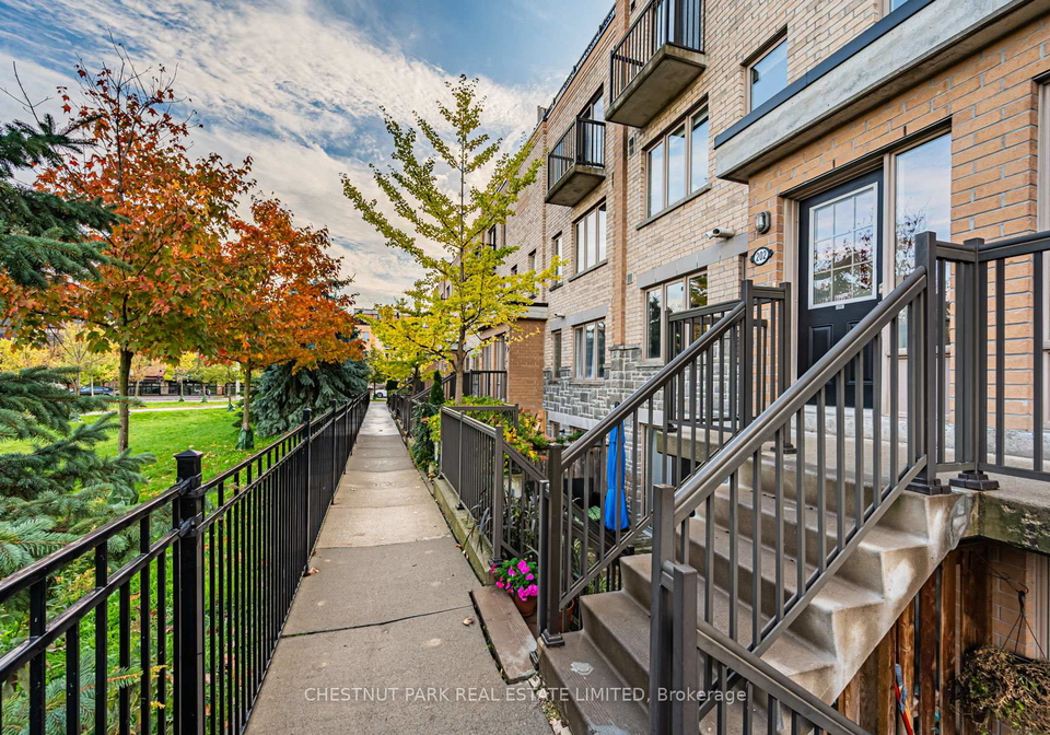 16-foundry-avenue-toronto-ontario-w12806882