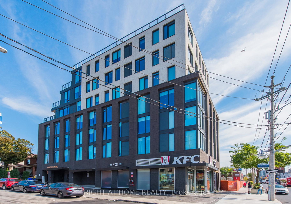 7-fairbank-avenue-w-north-york-ontario-w12807020