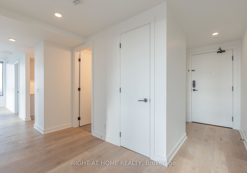 7-fairbank-avenue-w-north-york-ontario-w12807020