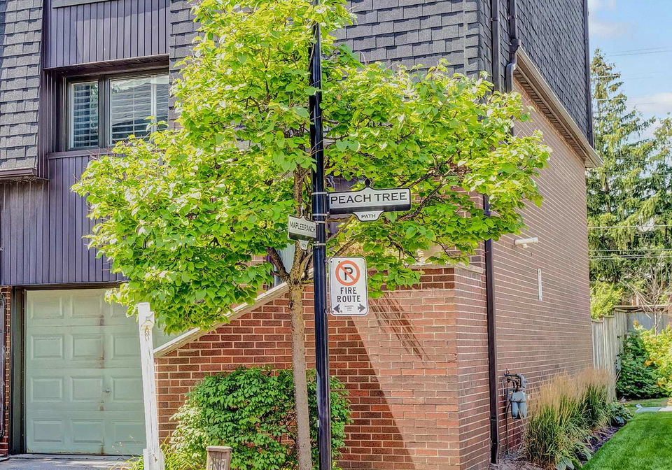 43-peach-tree-path-etobicoke-ontario-w12807048