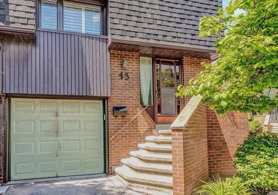 43-peach-tree-path-etobicoke-ontario-w12807048