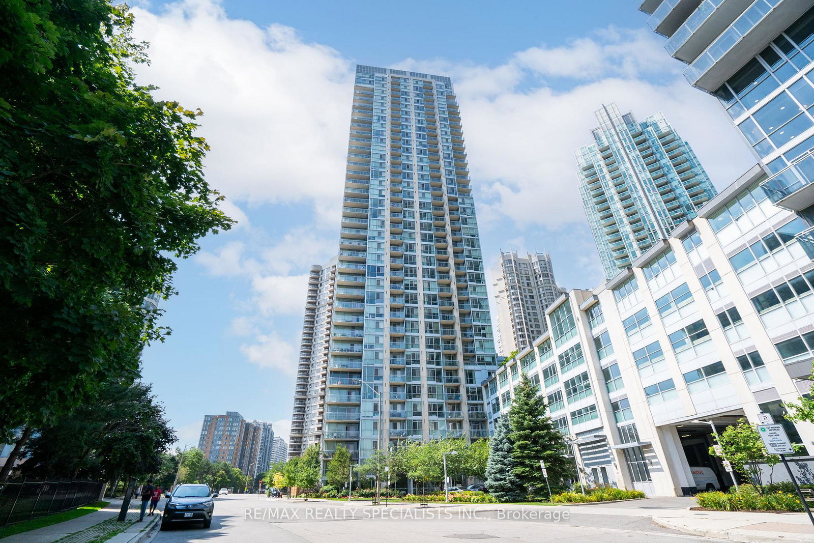225-webb-drive-mississauga-ontario-w12807172