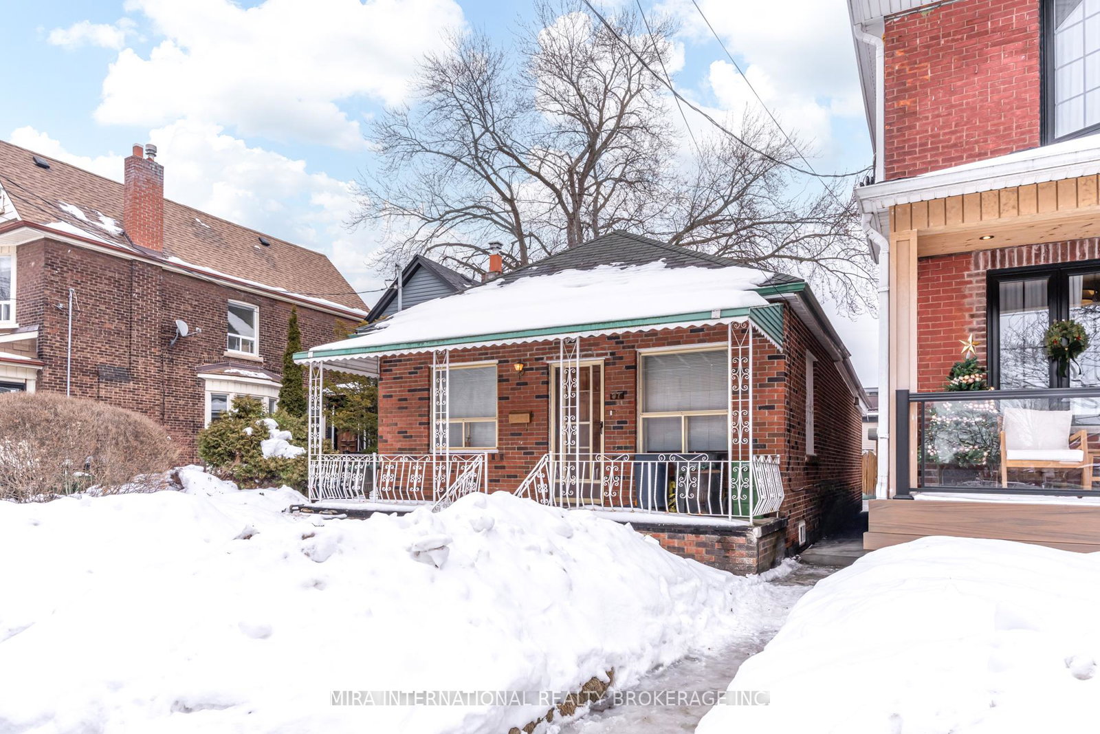 37-ruskin-avenue-toronto-ontario-w12807204