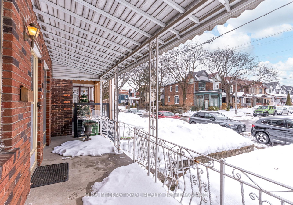 37-ruskin-avenue-toronto-ontario-w12807204