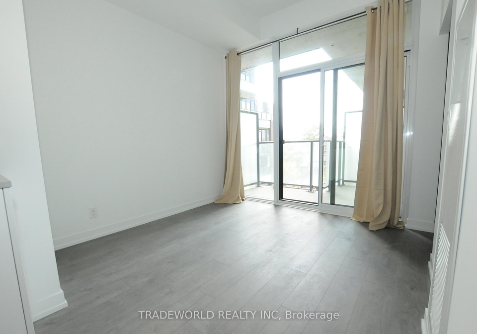 270-dufferin-street-toronto-ontario-w12807254