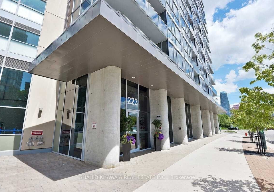 223-webb-drive-mississauga-ontario-w12807286