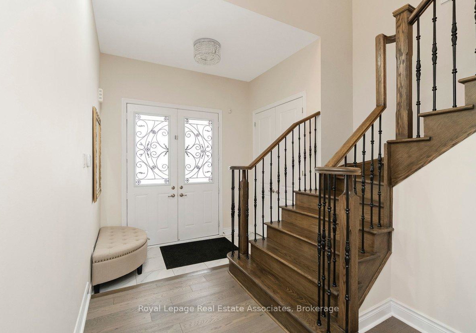 212-niagara-trail-halton-hills-ontario-w12807296