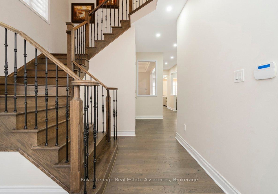 212-niagara-trail-halton-hills-ontario-w12807296