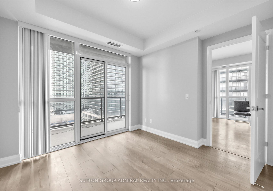 110-marine-parade-drive-etobicoke-ontario-w12807420