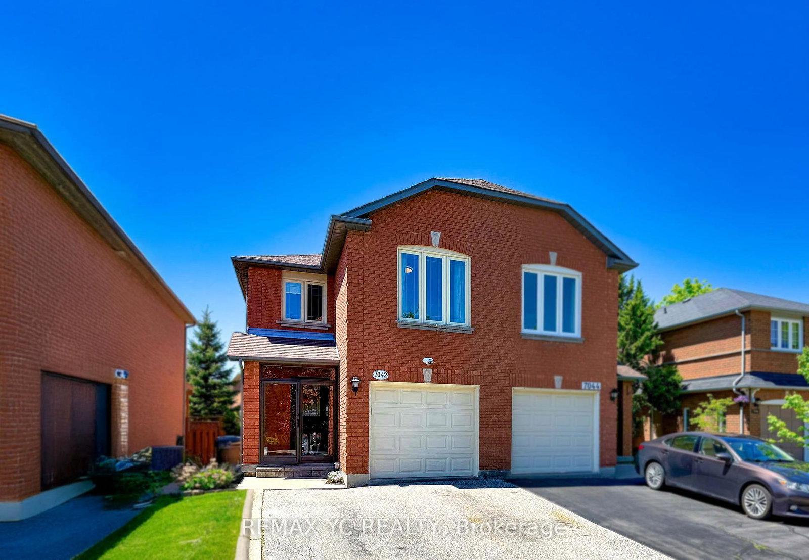 7042-guildhall-court-mississauga-ontario-w12807842