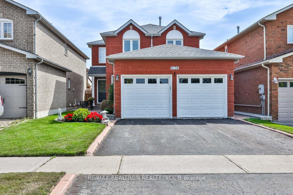 1038-windsor-hill-boulevard-mississauga-ontario-w12808384