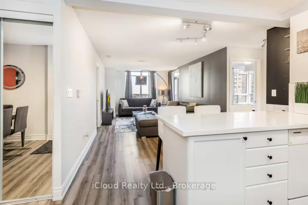 3888-duke-of-york-boulevard-mississauga-ontario-w12808408