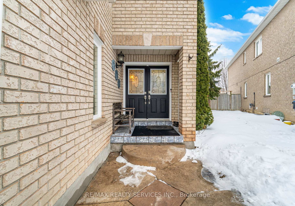52-native-landing-brampton-ontario-w12808488