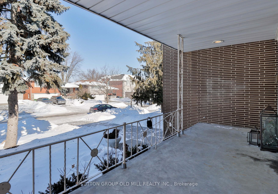 15-manorhampton-drive-etobicoke-ontario-w12809138