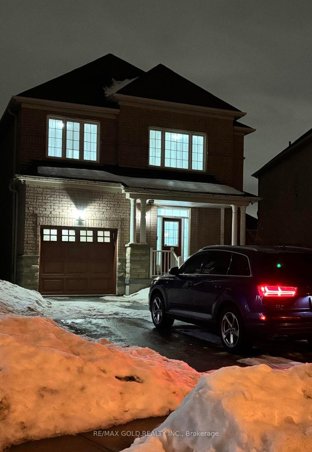 88-lightcatcher-circle-brampton-ontario-w12809238