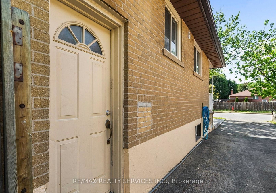5-avondale-boulevard-s-brampton-ontario-w12809452