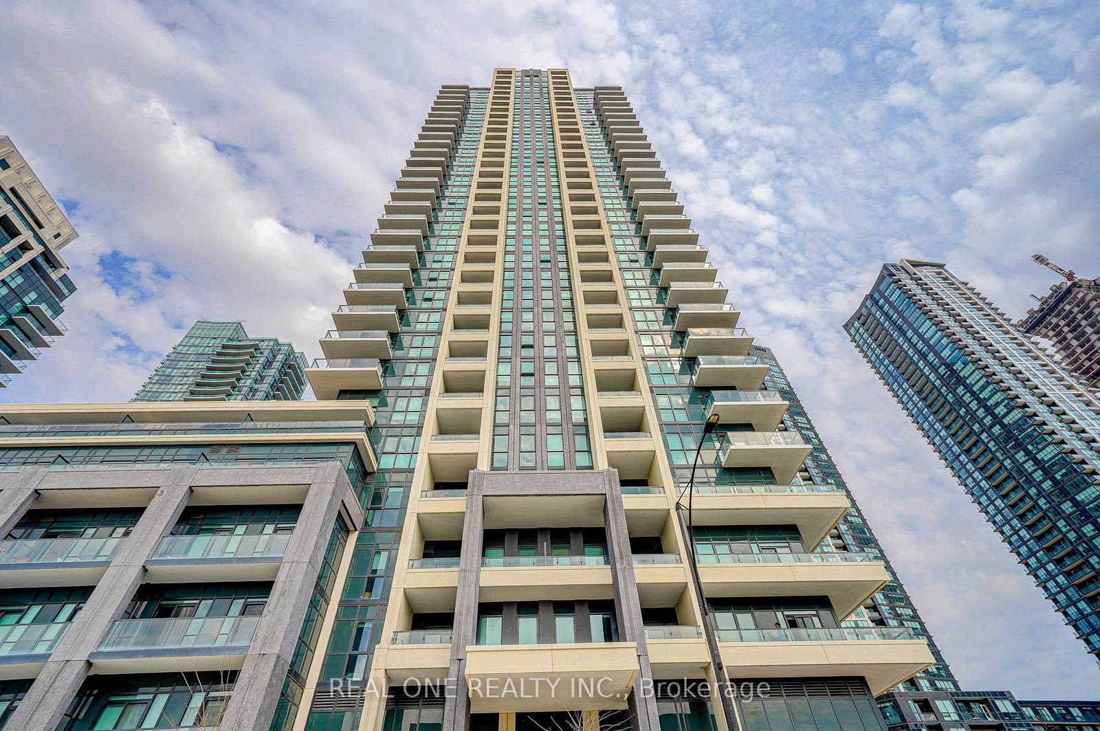 4055-parkside-village-drive-mississauga-ontario-w12809786