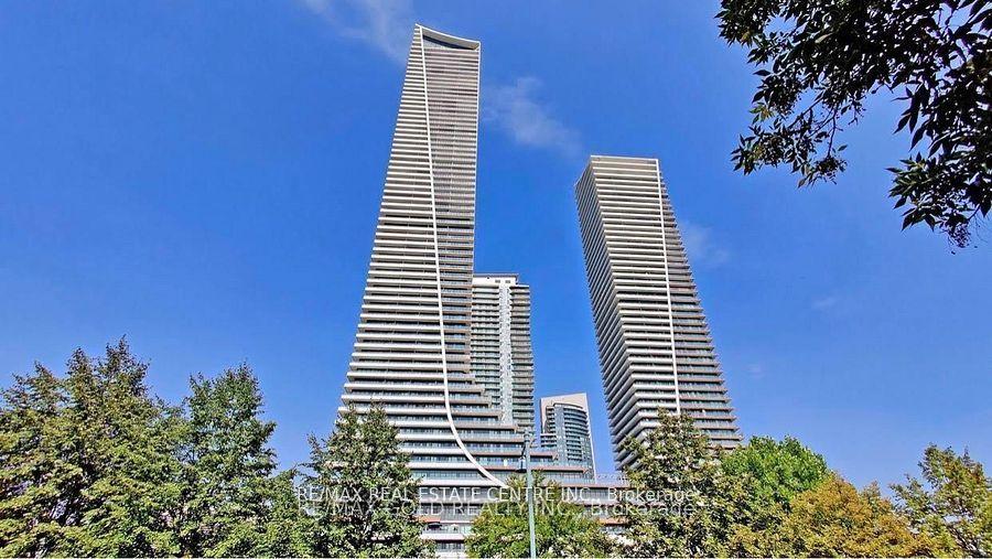 30-shore-breeze-drive-etobicoke-ontario-w12810468