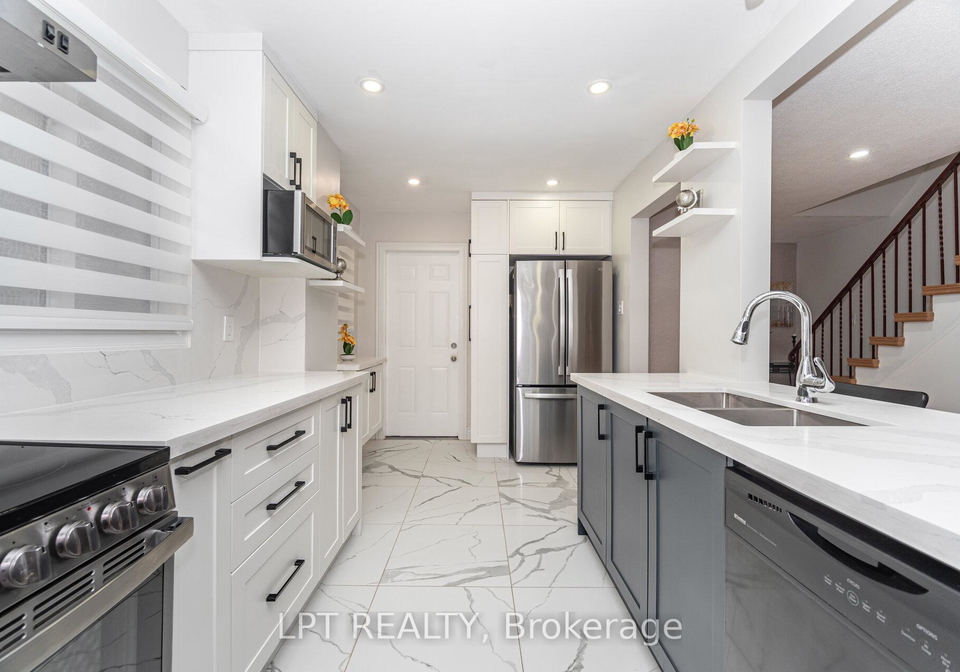 27-woodsview-avenue-etobicoke-ontario-w12810490