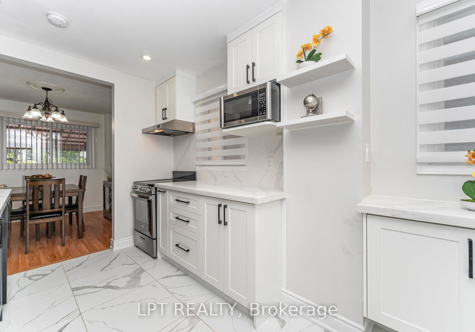 27-woodsview-avenue-etobicoke-ontario-w12810490