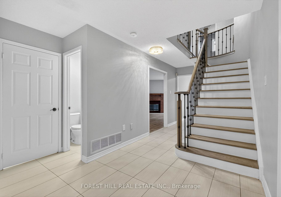 28-matterdale-avenue-brampton-ontario-w12810602