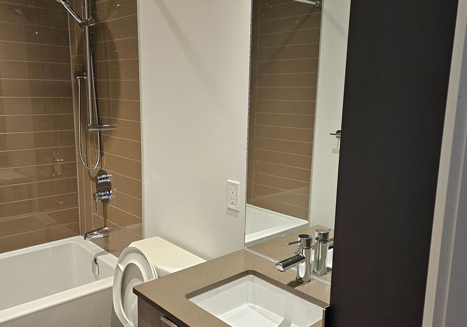448-burnhamthorpe-road-w-mississauga-ontario-w12810828