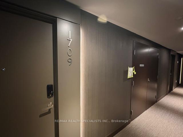 448-burnhamthorpe-road-w-mississauga-ontario-w12811006