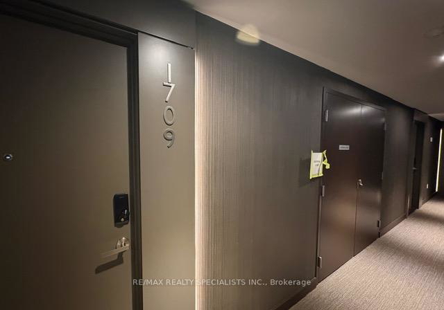448-burnhamthorpe-road-w-mississauga-ontario-w12811006