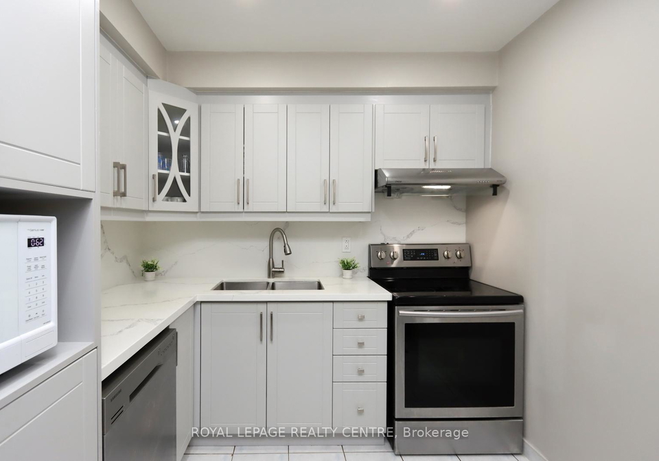 444-silverstone-drive-etobicoke-ontario-w12811064