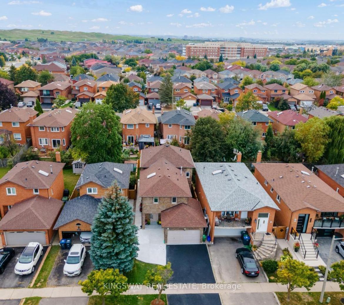 659-roselaire-trail-mississauga-ontario-w12811198