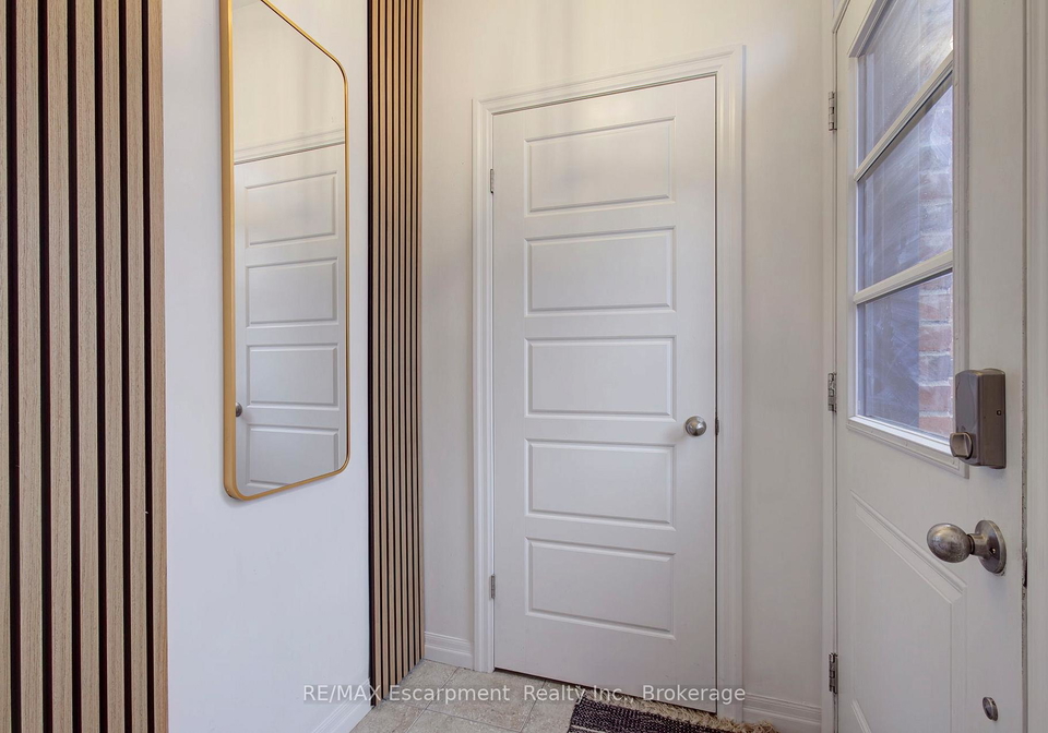 46-70-plains-road-w-burlington-ontario-w12811560