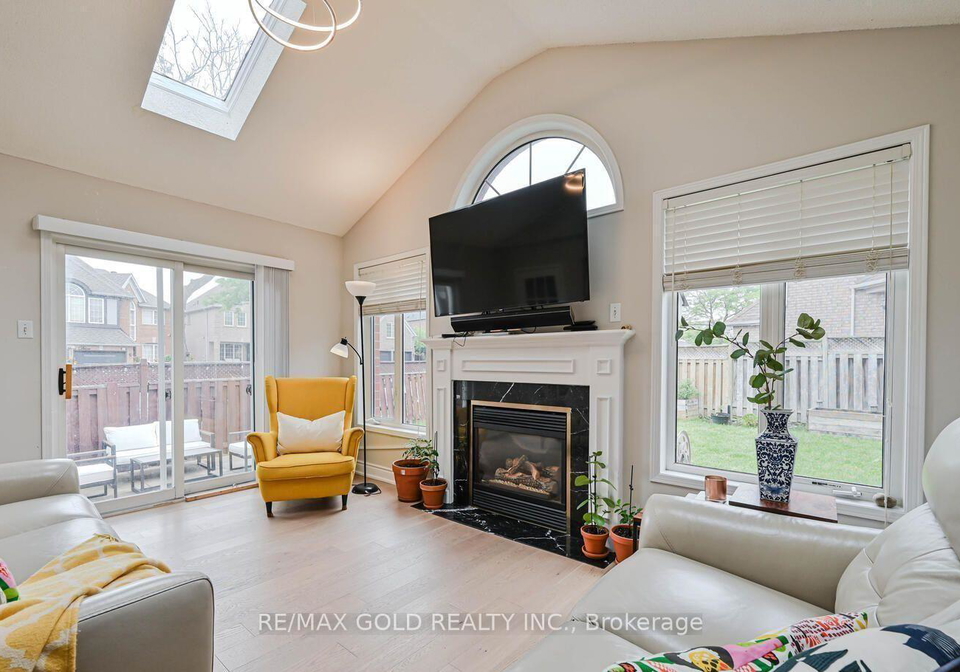 44-ribbon-drive-brampton-ontario-w12811716