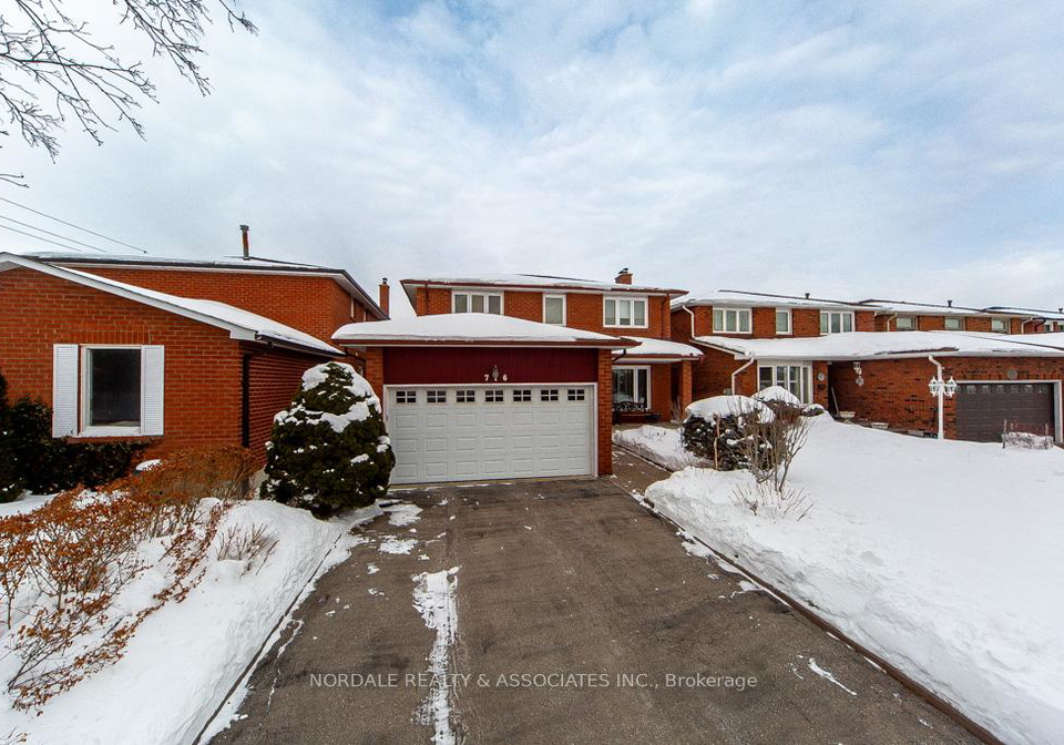 716-bookham-crescent-mississauga-ontario-w12811878