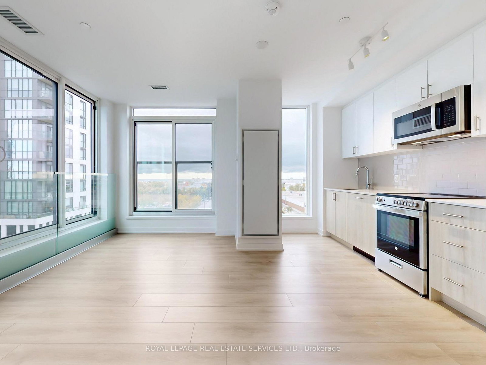1195-the-queensway-etobicoke-ontario-w12813208