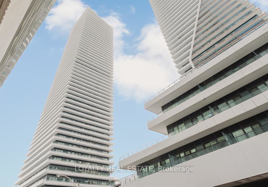 20-shore-breeze-drive-etobicoke-ontario-w12813886