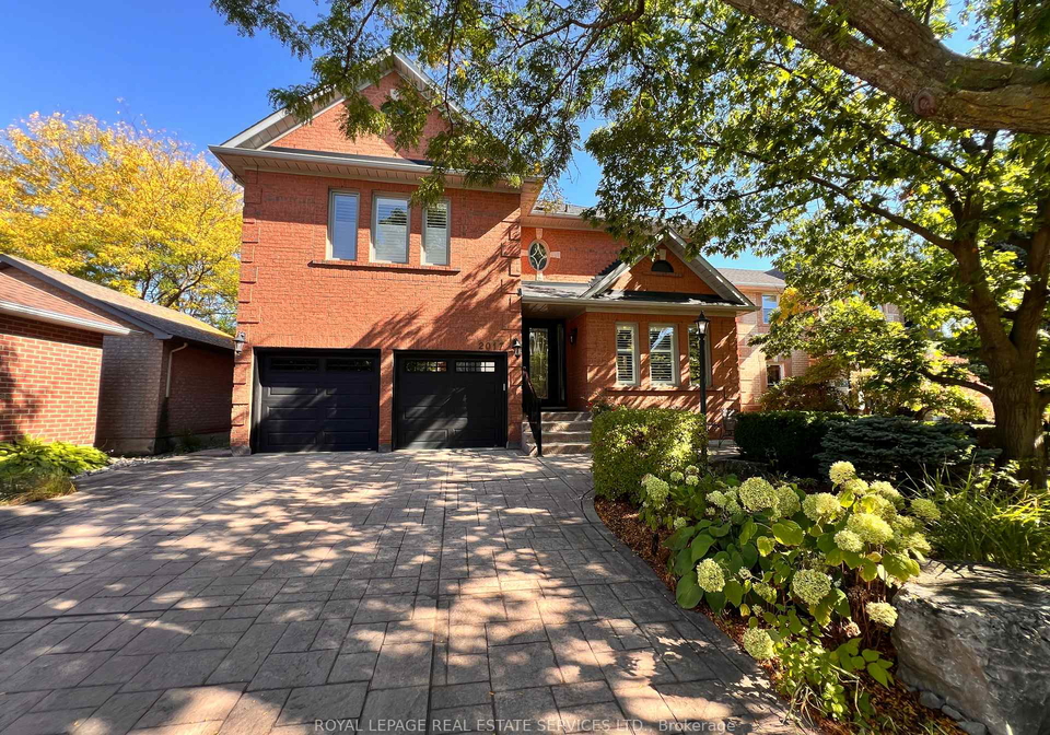 2017-peak-place-oakville-ontario-w12814534