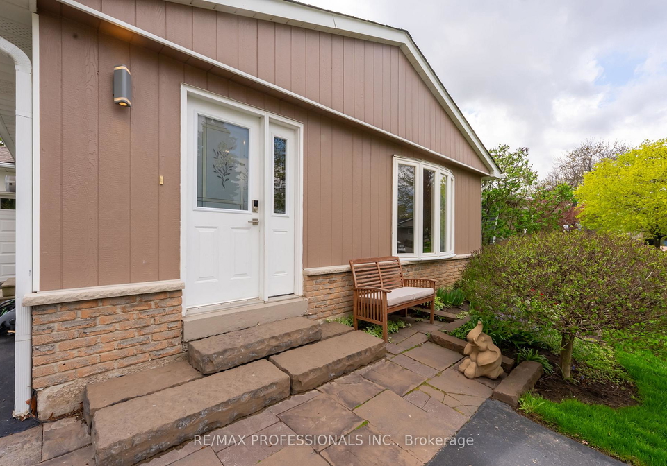 868-governors-court-milton-ontario-w12814736
