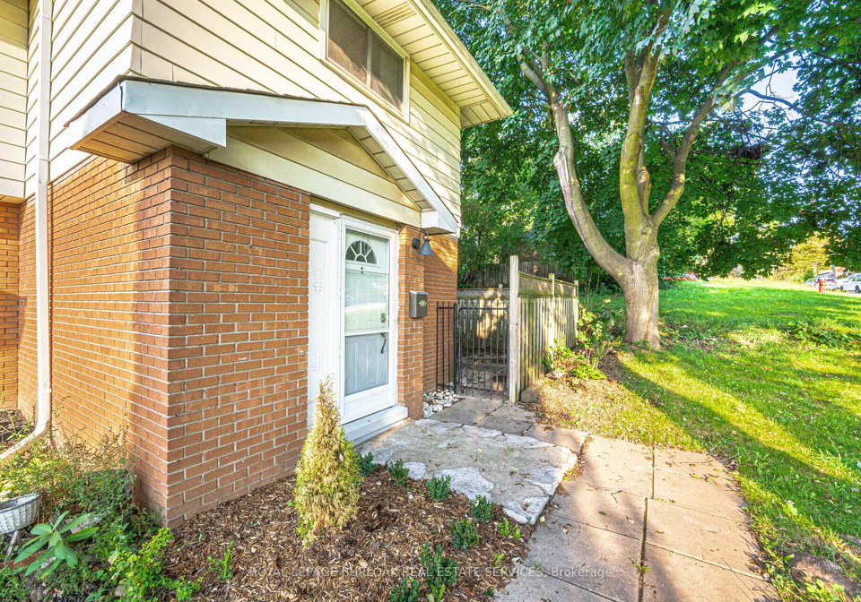 1116-homewood-drive-burlington-ontario-w12814944