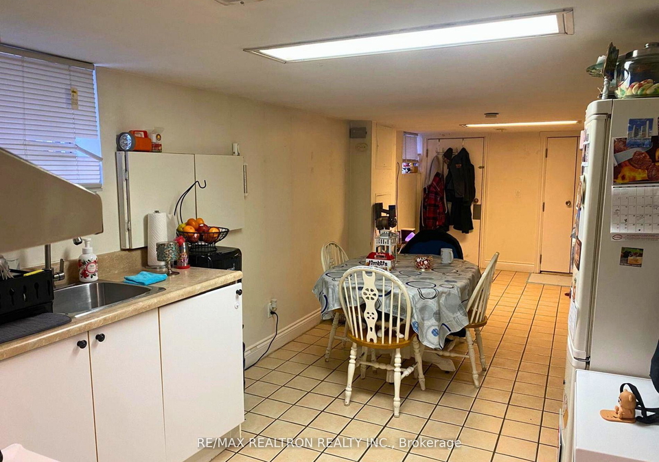 14-danesbury-avenue-north-york-ontario-w12815002