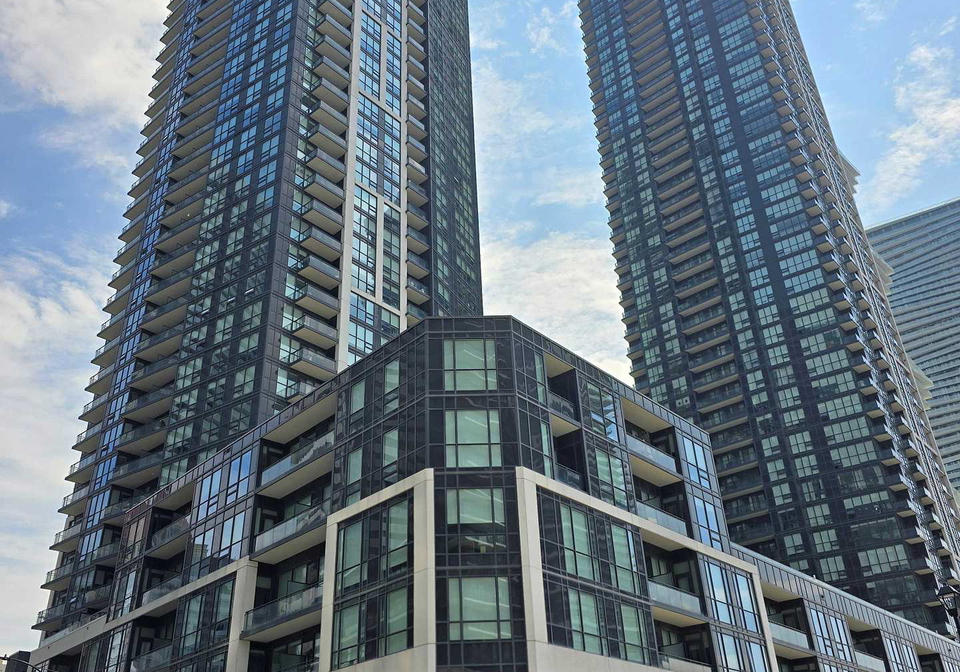 510-curran-place-mississauga-ontario-w12815180