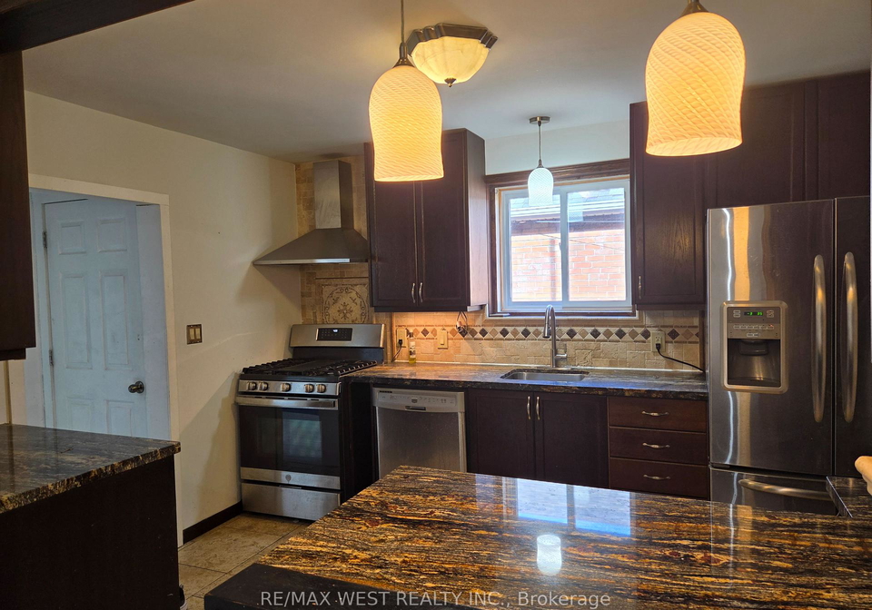 135-ellins-avenue-toronto-ontario-w12815376